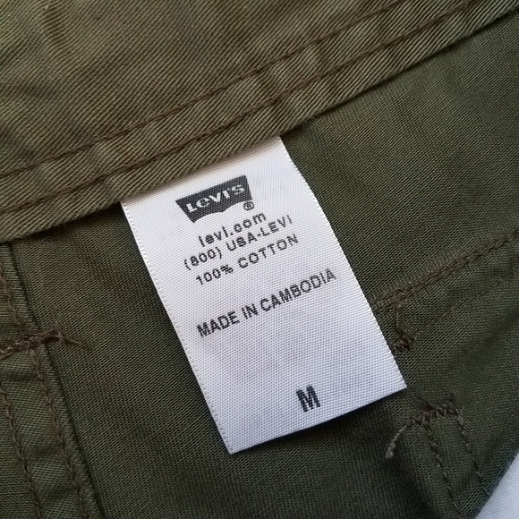 Levi's Jeans Cargo Capri Pants - Picture 8 of 8